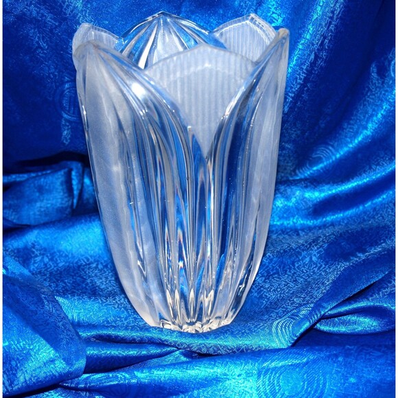 Vintage Heritage Stylesetter 8" 24% Full Lead Crystal Hand Cut & Frosted Vase - Picture 7 of 7
